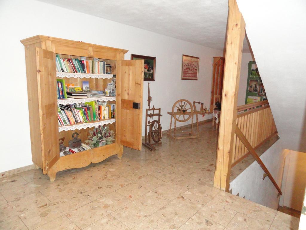 Baby- Und Kinderhof Aicherbauer Seeham Εξωτερικό φωτογραφία