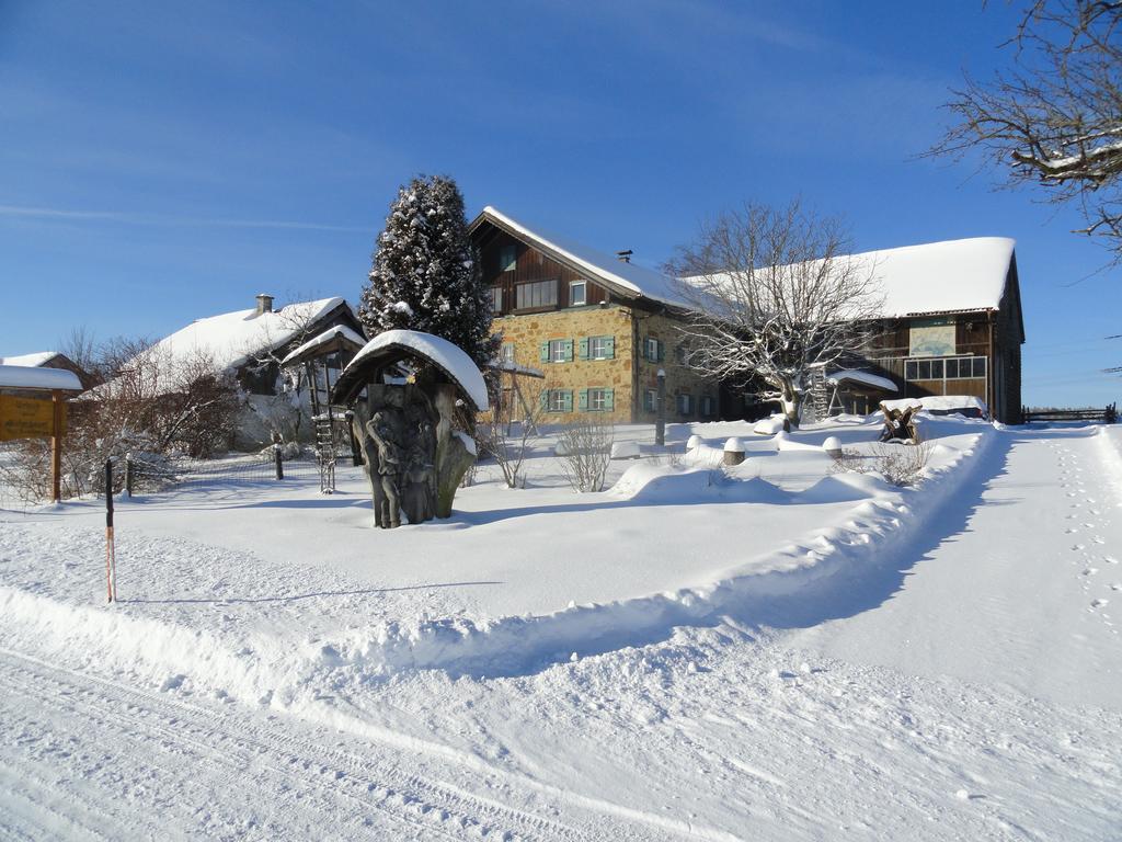 Baby- Und Kinderhof Aicherbauer Seeham Εξωτερικό φωτογραφία