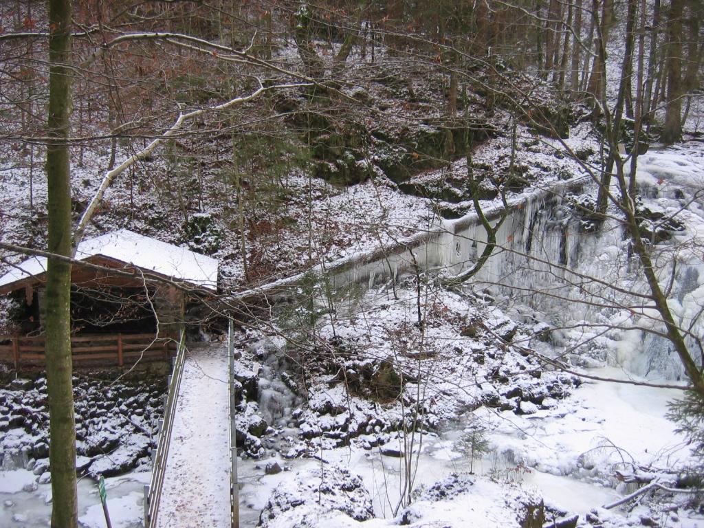 Baby- Und Kinderhof Aicherbauer Seeham Εξωτερικό φωτογραφία